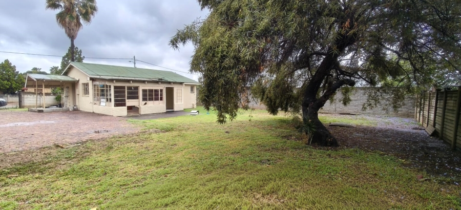 2 Bedroom Property for Sale in Oos Einde North West